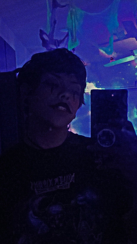 Clowncubus nude star images