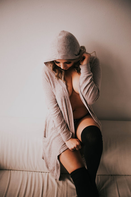 Demi Nicole sexy model image