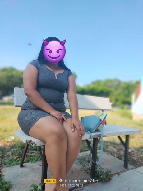 Danitza Villatoro sexy star pictures