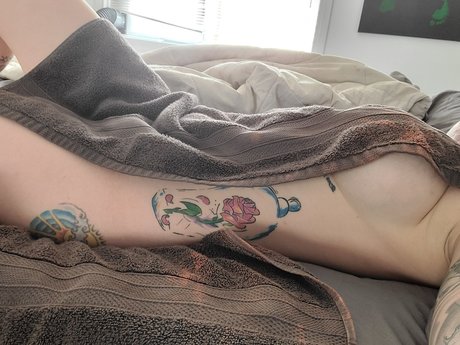 BEST TITS ON ONLYFANS_ naked model picture