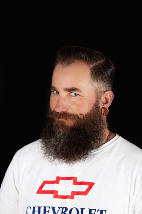 Dad Bod Poz model beautiful images