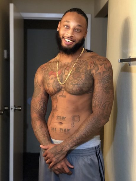 Ronald Munerlyn model pretty gallery