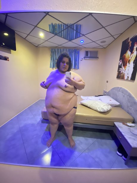 Lvisx star nudes picture