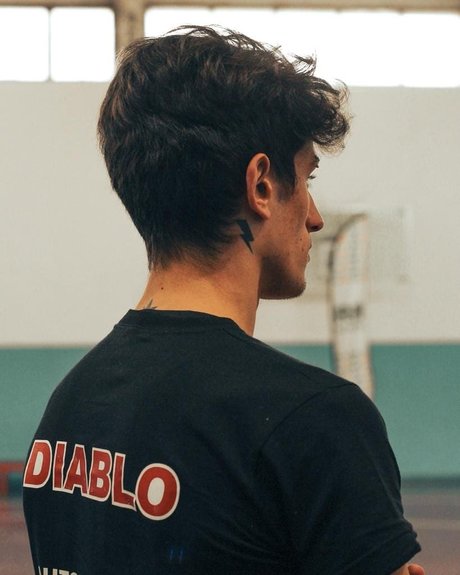 Santiago Costa star sexy gallery