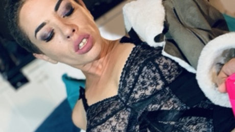 Dazzled Dirty Beauty star pornographic photo