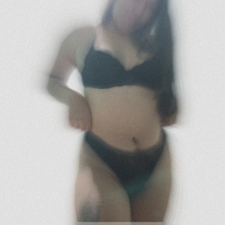 Dayan Pezlo star erotic archive