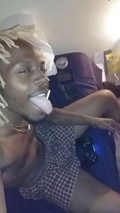 Qnasty art star archive