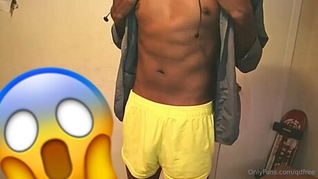 Damien Q_ star erotic photos