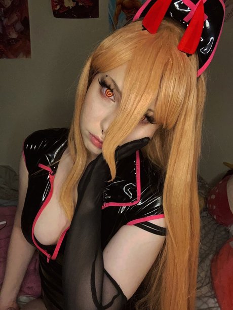 vei z_ beautiful pornstar pic