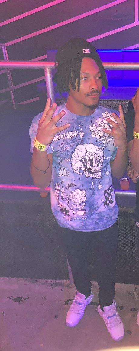 RIK 4_ model pornographic archive