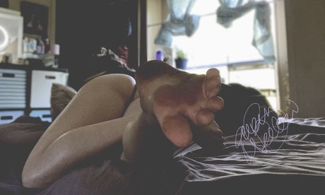 queen fucking willow naked actress image