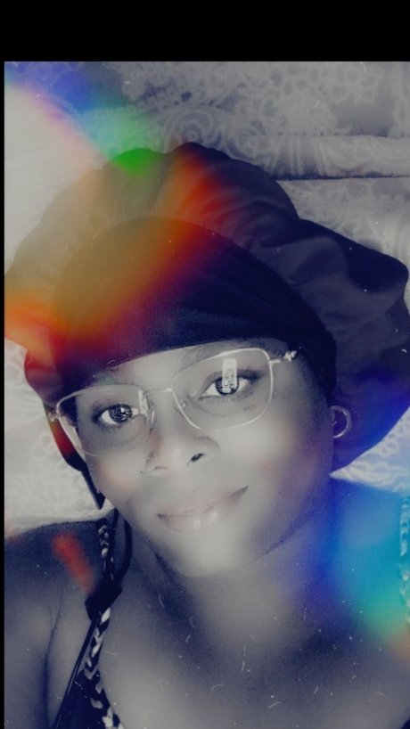 Demi Embers porn model pictures