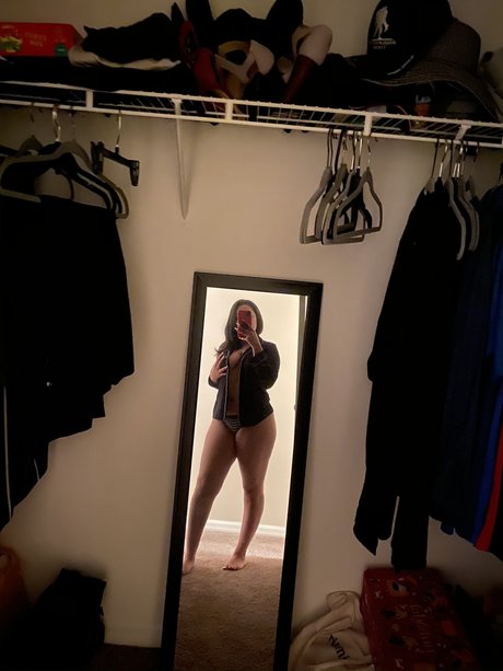 Queen Noor star hd img