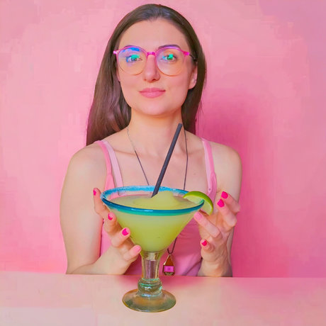 Estella Solaria sexy star image