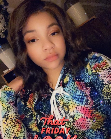 Shorty Love nice pornstar gallery