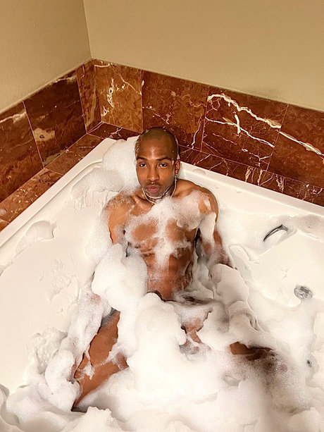 Donovan Cox pornstar art gallery