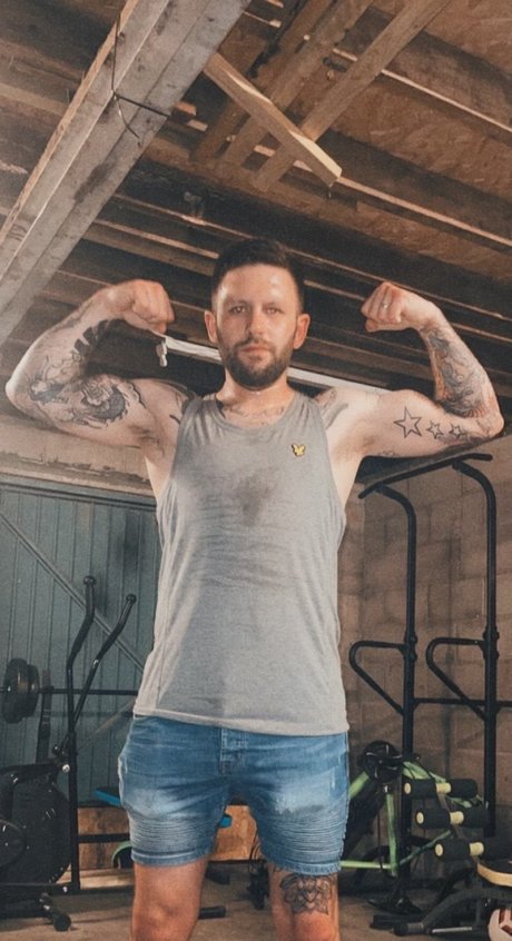 0ddFreshMan xxx model img