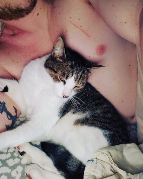 Donnie Bunz perfect actress pic