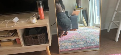 Dex and Mona star nice photos