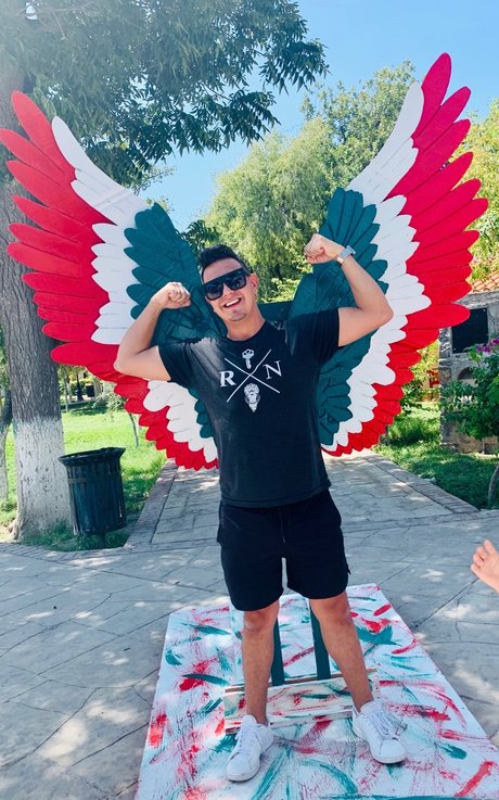 DongKongC model erotic images