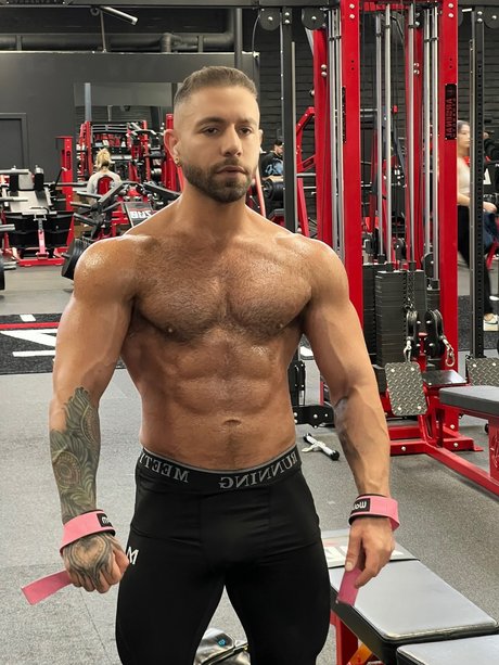 Eddy CeeTee nude star images