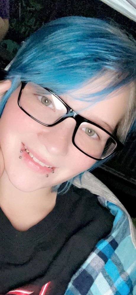 Raee pornstar sexy galleries