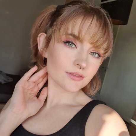 Delica xx Free top pornstar pic