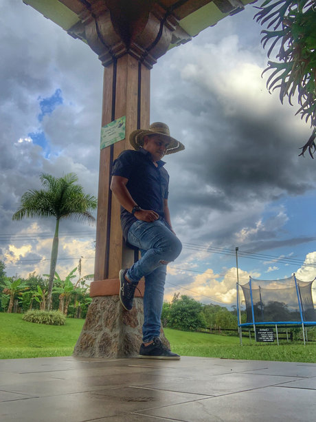 DJ RONALD pornstar adult images