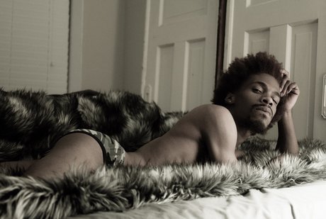 I am Divo free actress photo