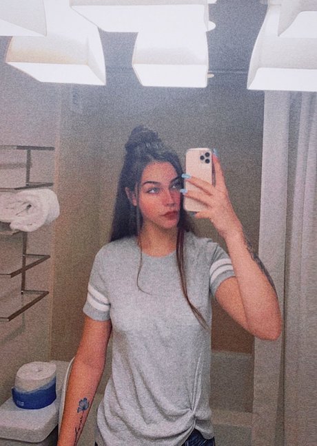 Randi Kirkpatrick pretty star pics