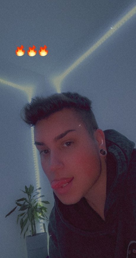 YourBoyOrlando model sexy pic