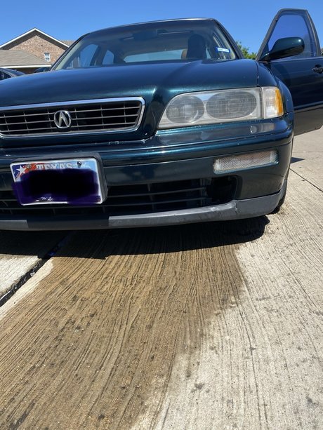 Mac is Hanging model hot pics