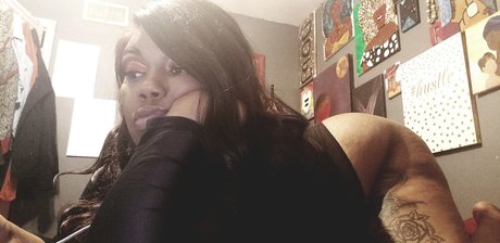 _venom_ model xxx picture