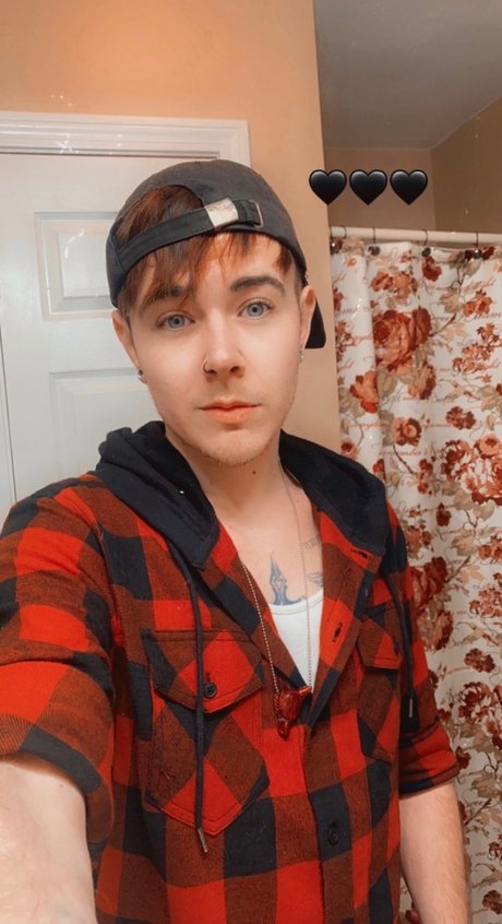 Red Rose nudes star pictures