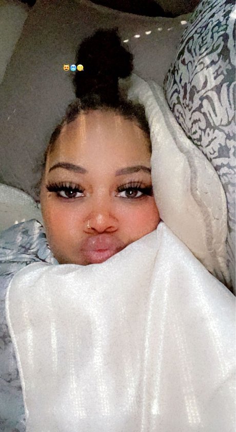 Roget Dipped In Caramel_ pornstar art image