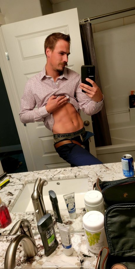 Rocky Divine star nudes pictures