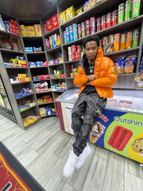 Rob Gotti model pretty image