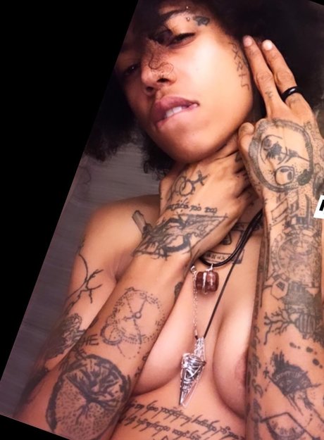 Rinnzworld beautiful model image