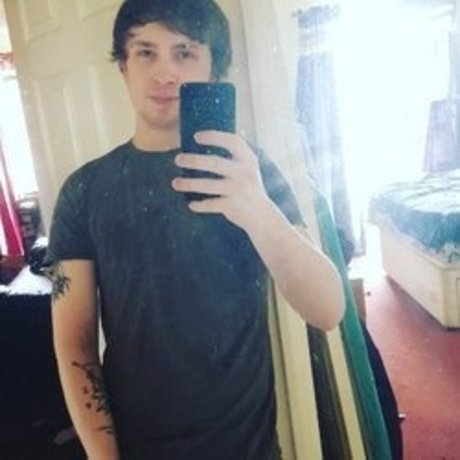 Ryan Merryweather star sexy pics