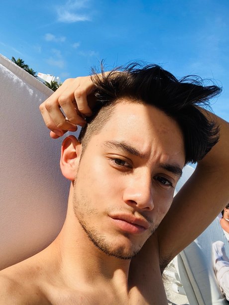 El Rey nice actress pics