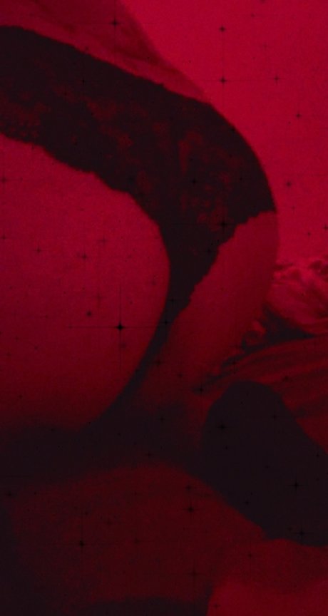 Satan s Mistress model erotic picture