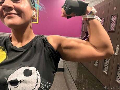 FREE LESBIAN D MME SQ RTER_ hd star galleries