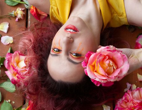 Sagebell nude actress picture