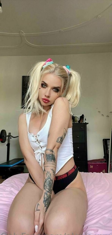 alexis xxxx sexy actress gallery