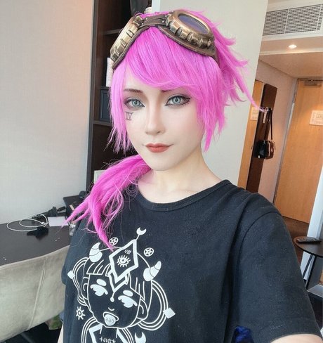 Yuji Koi star art pics