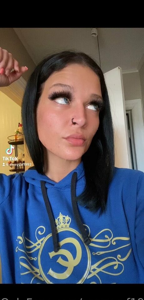 sassyyaf1992 pornstar art archive