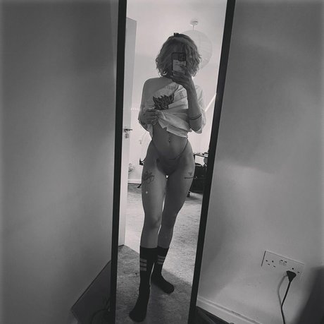 axalrnaed best pornstar pictures