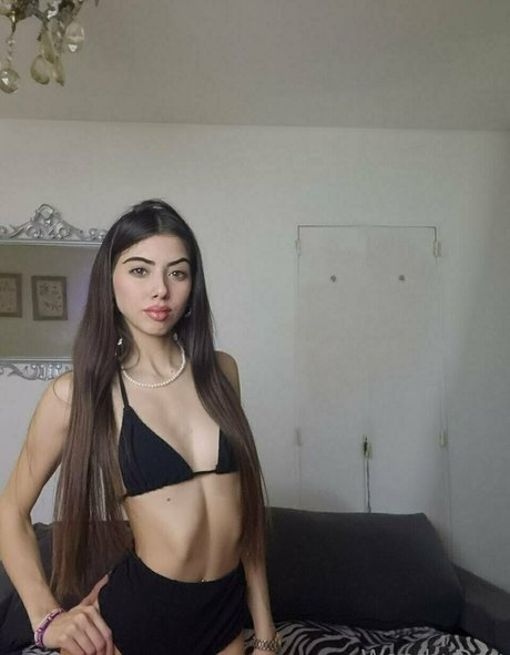 wendydday model naked image