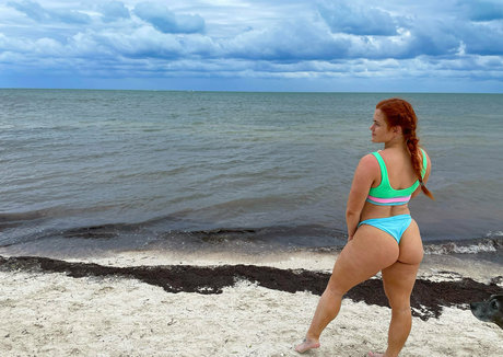 unashamed porn model photos