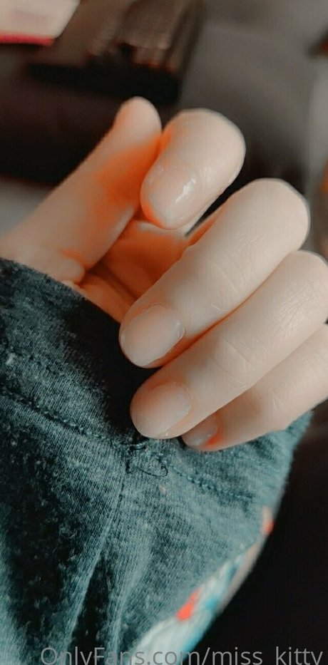 miss kitty free model pics